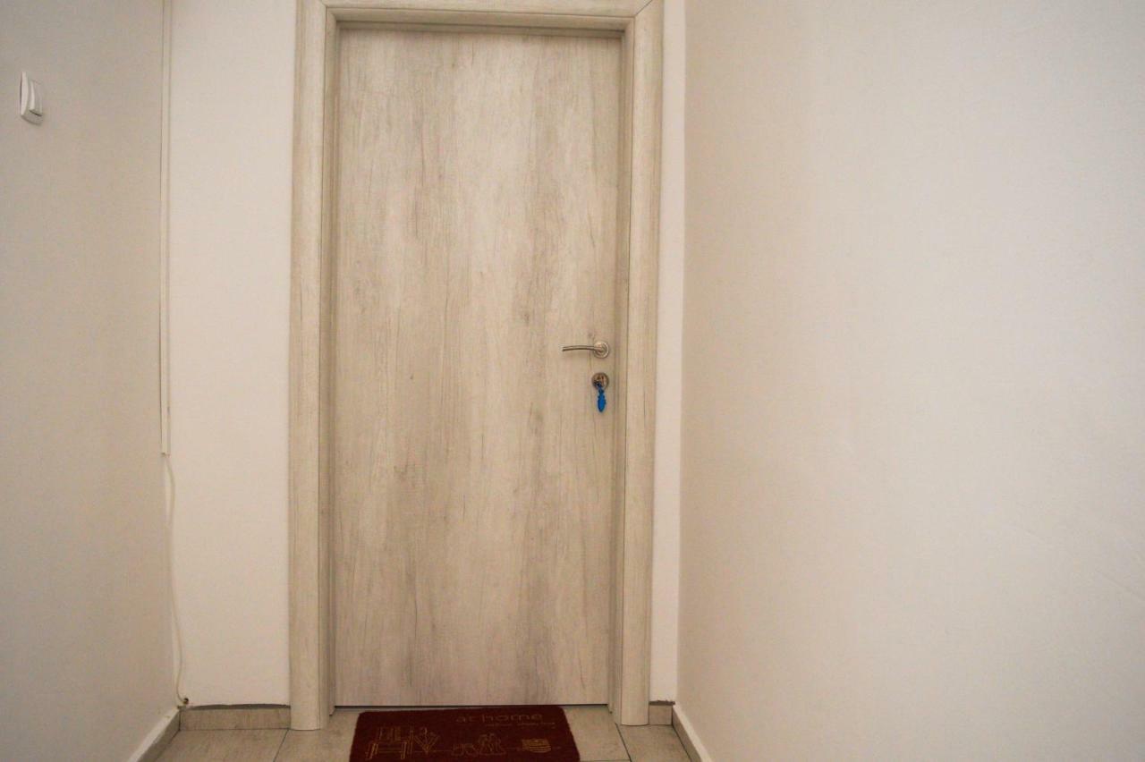 Studio Apartments Ilija Cattaro Esterno foto