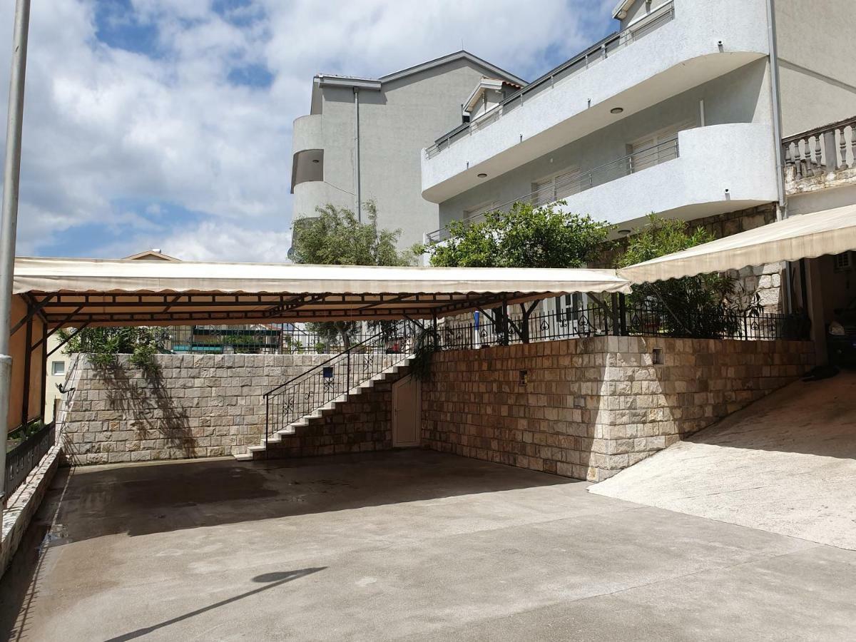 Studio Apartments Ilija Cattaro Esterno foto