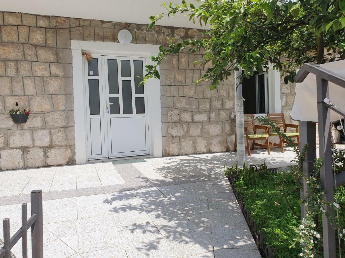 Studio Apartments Ilija Cattaro Esterno foto