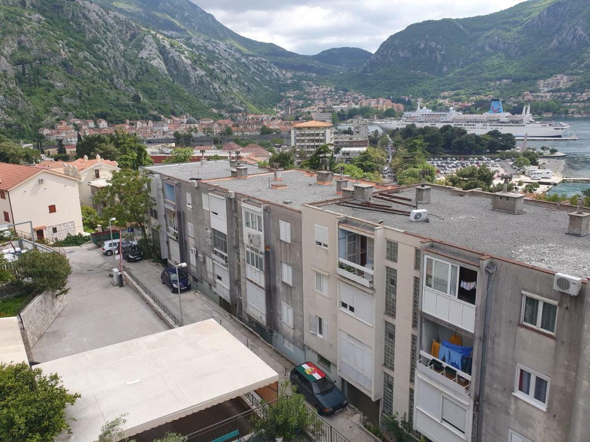 Studio Apartments Ilija Cattaro Esterno foto